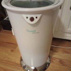 Brookstone White Towel Warmer